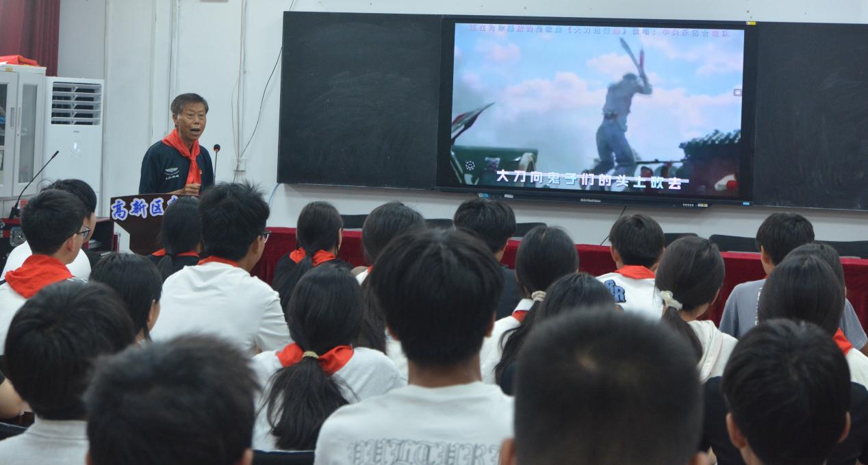 蚌埠高新区：老兵红色宣讲走进乡村学校主题团课