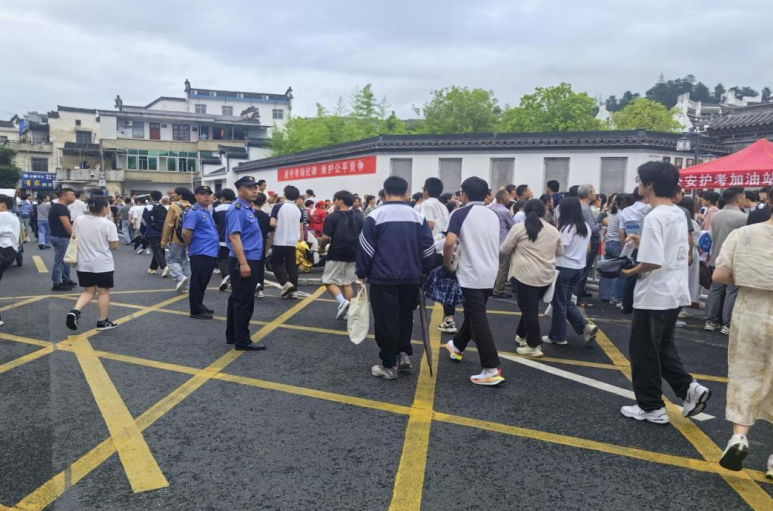市城管系统多措并举护航高考 全力营造安心环境